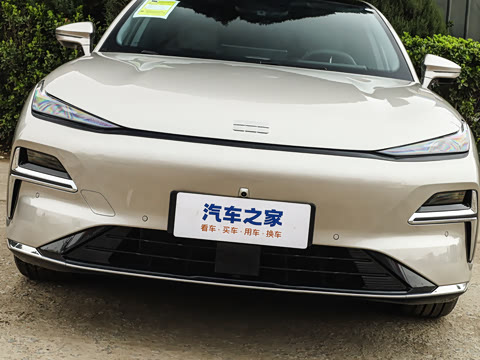 2026�� 225km EM-i Զ�����ǺӰ�