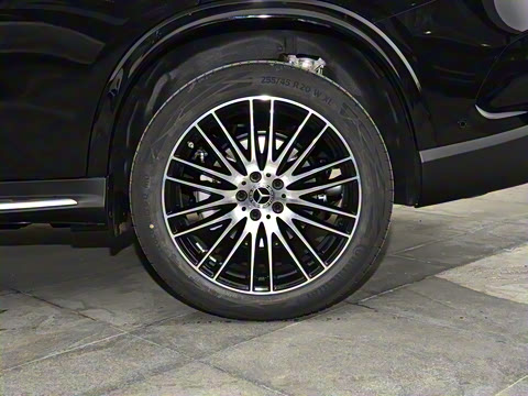 2026�� GLC 300 L 4MATIC ������