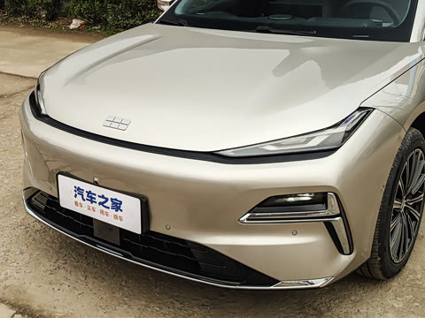 2026�� 225km EM-i Զ�����ǺӰ�