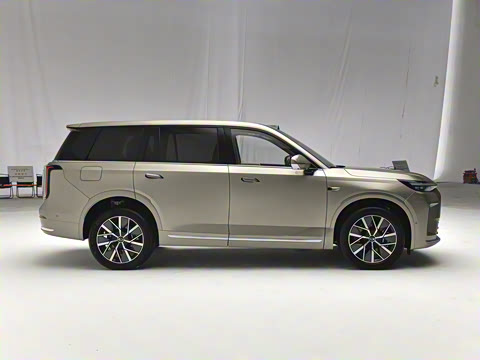 2025�� Ǭ�� UItra 5��