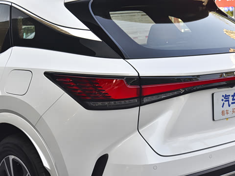 2026�� 350h ����������