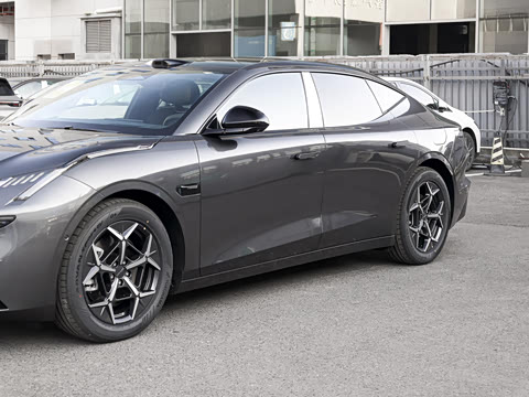 2025�� 240����Ultra H5