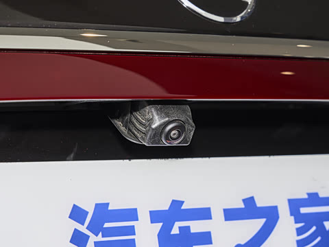 2026�� E 300 L ������