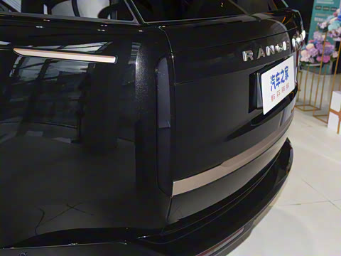 2024�� 3.0 L6 400PS SV���ٴ����ӳ��� 4��