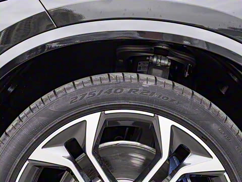 2025�� xDrive 40Li ������M�˶���ҹ��װ