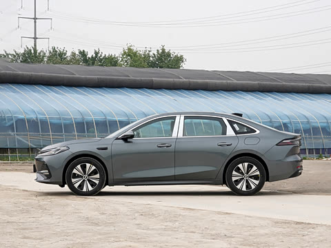 2026�� EM-i 235km ̽��+��