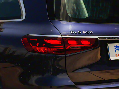 2025�� GLS 450 4MATIC ������