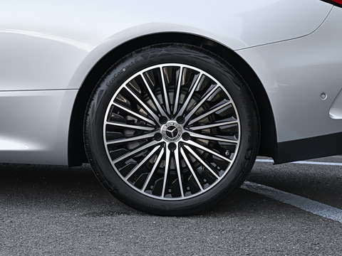 2026�� CLE 300 4MATIC �����ͽ��ܳ�