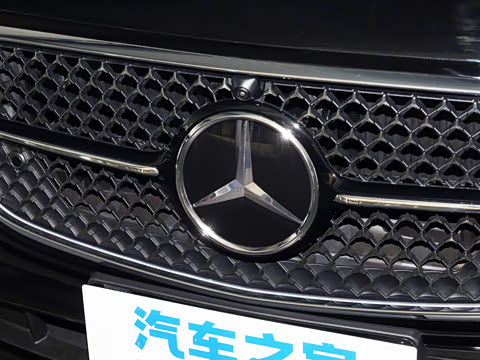 2026�� E 300 �������˶���