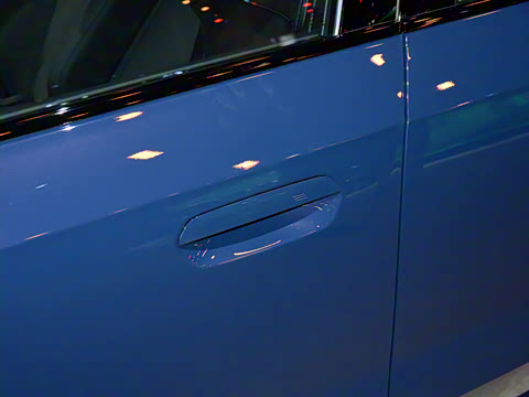 2025�� xDrive30L M�˶���ҹ��װ