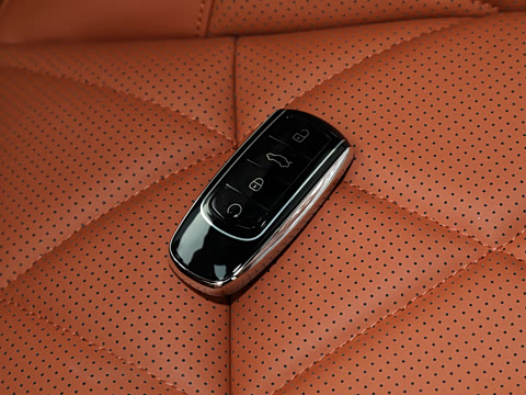 2027�� 2.0T �Զ�������ӥ500��