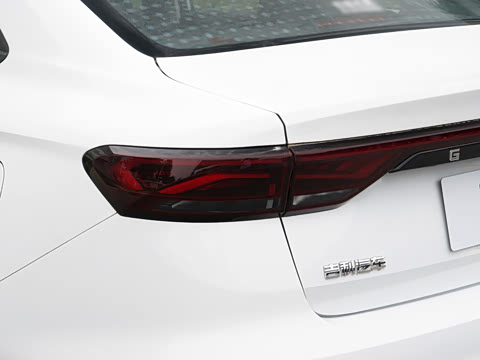 2027�� ���� 1.5L CVT������