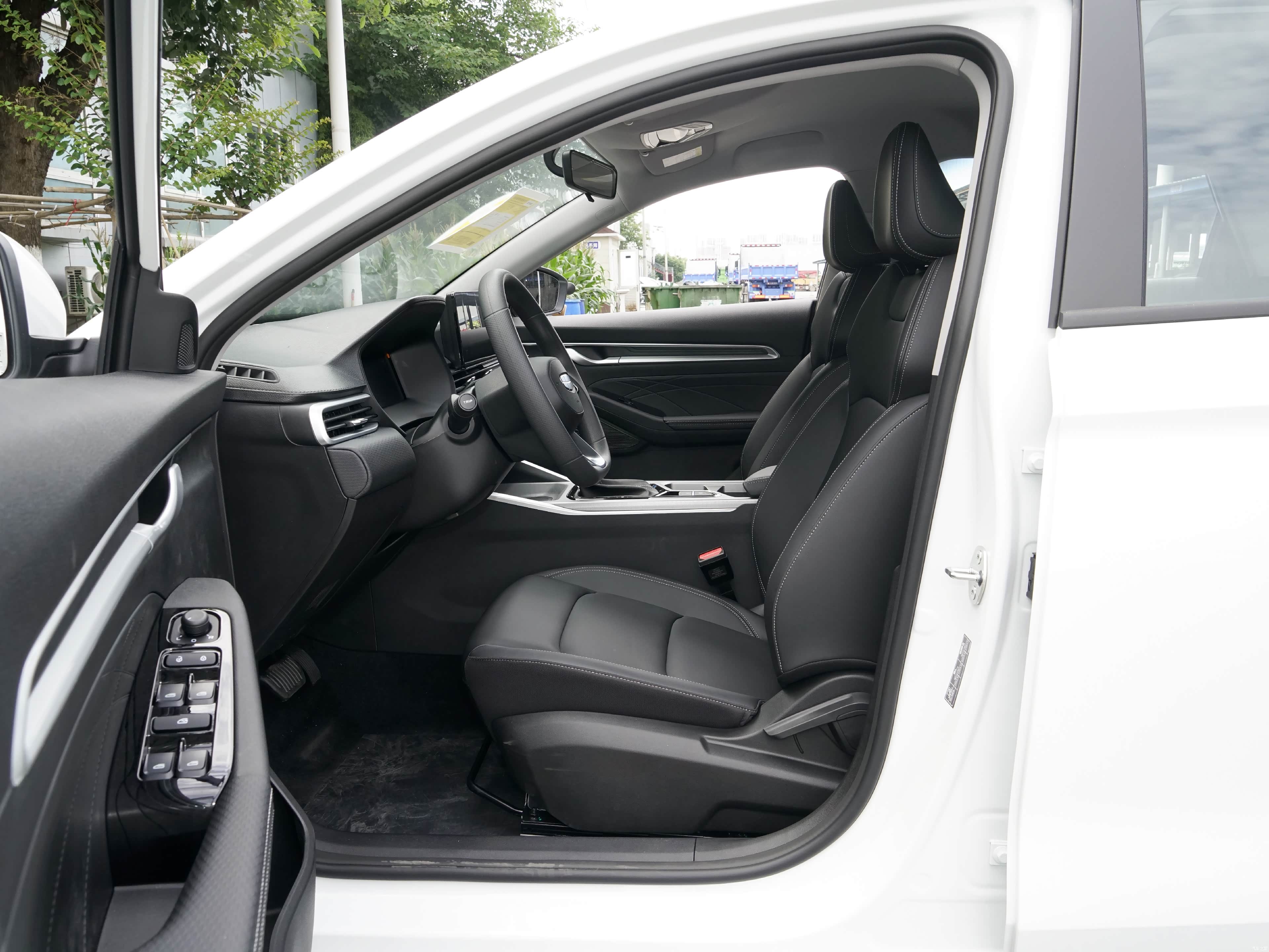 Geely Emgrand, миниатюра 19