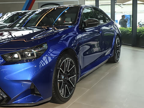 2025�� M5