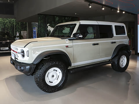 2025�� 2.3T 1966��Ű�