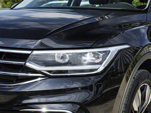 2025�� ���ڿ� 330TSI �Զ�����R-Line��ҫ��