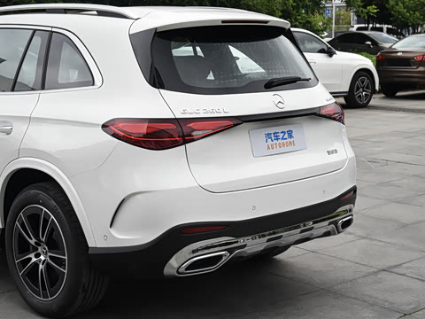 2026�� �Ŀ� GLC 260 L 4MATIC ������