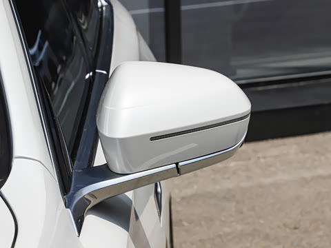 2023�� 740Li ������ ������װ