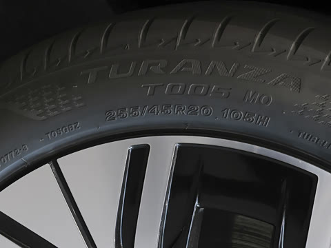2026�� 500 4MATIC ������