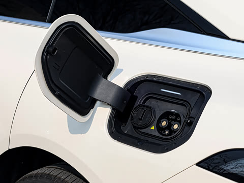 2025�� ��ά��