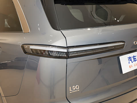 2025�� Pro ������