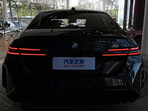 2025�� M5