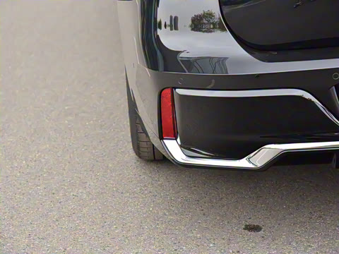 2026�� 740Li ������ M�˶���װ