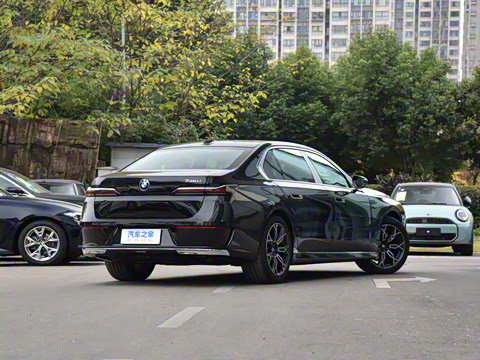 2026�� 735Li ������װ