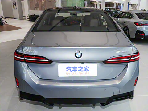 2026�� 530Li ������ M�˶���װ