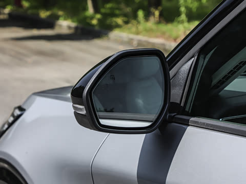 2027�� 2.3T EcoBoost ���� 6��