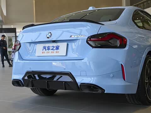 2026�� M240i xDrive