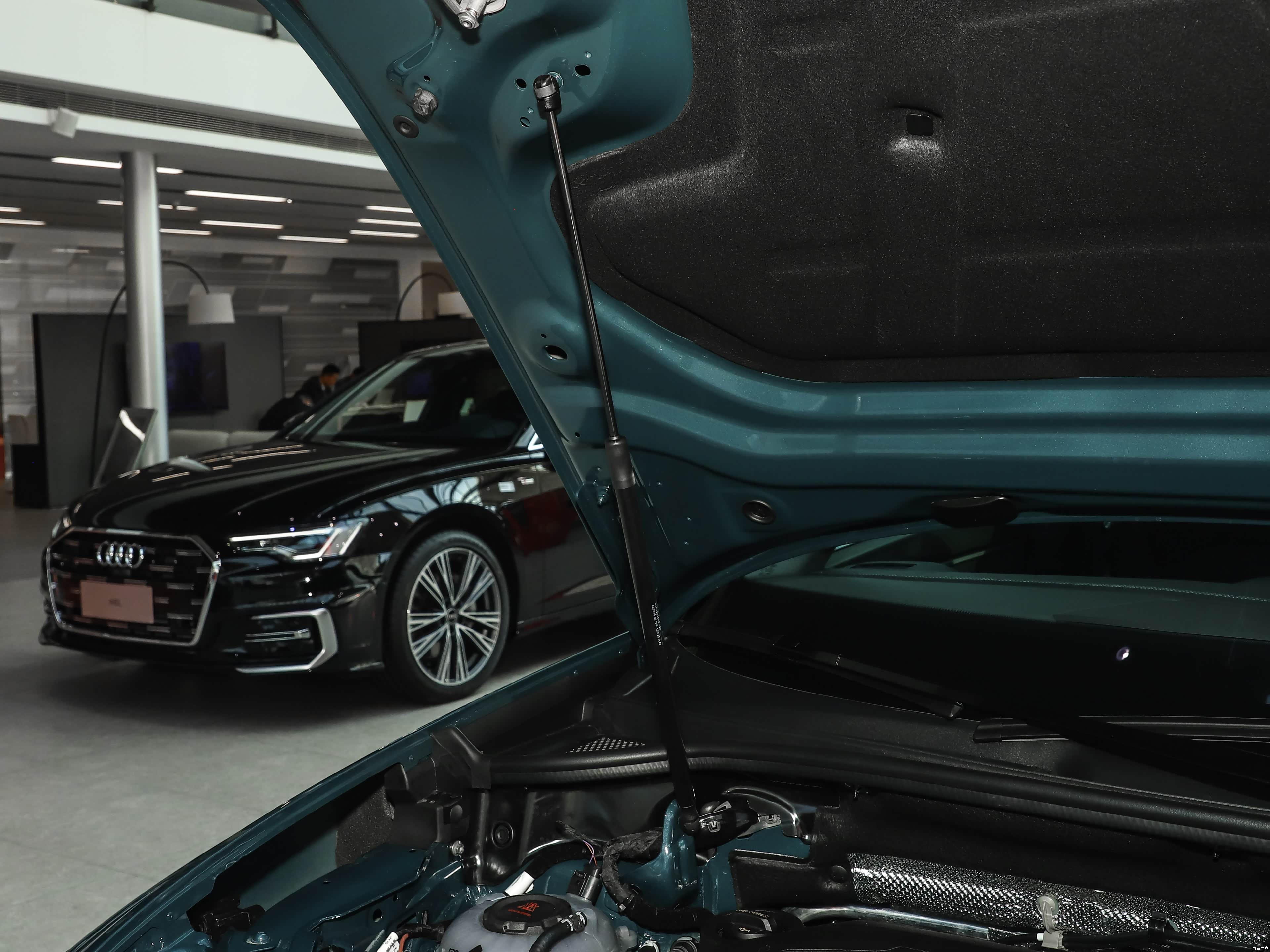 奥迪Q3 2026款 quattro 45周年典藏版 40TFSI 时尚动感型 奥迪 6/260张图片大全_汽车细节图库-汽车之家