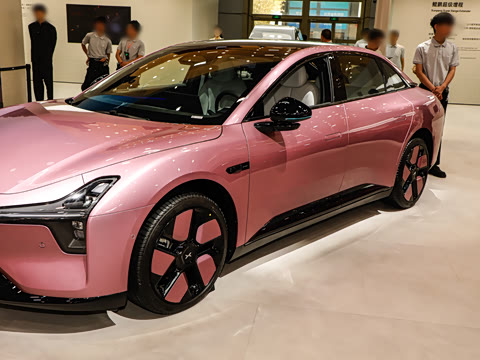 2026�� 610 �������� Max