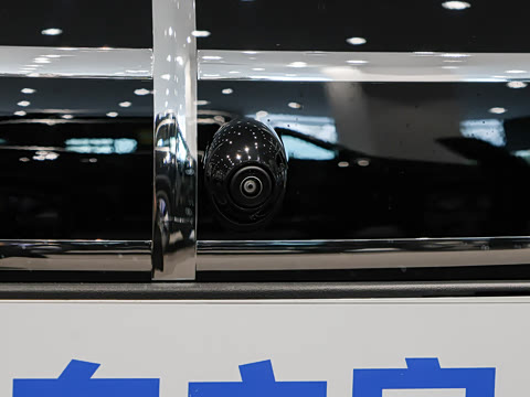 2025�� 500 4MATIC