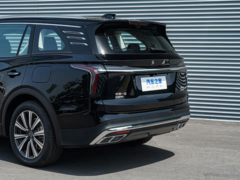 2025�� �Ŀ�  2.0T PHEV ����200��������� 7��