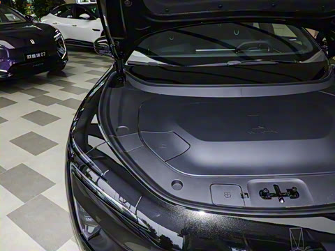 2025�� �Ŀ� Max���̰�