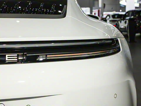 2026�� Carrera 3.0T