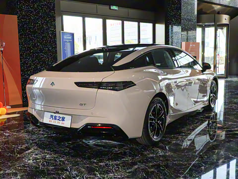 2025�� 560 Lite��