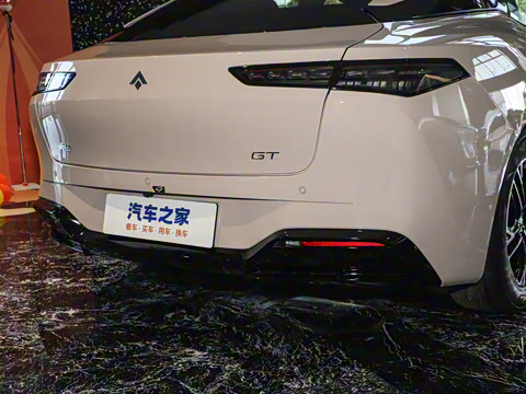 2025�� 560 Lite��