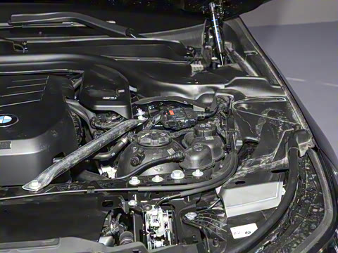 2025�� 530Li ������ M�˶���װ