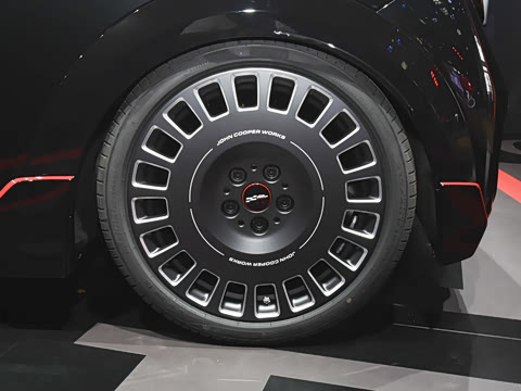 2025�� JOHN COOPER WORKS
