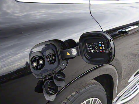 2025�� EQS 680 ���ݰ�