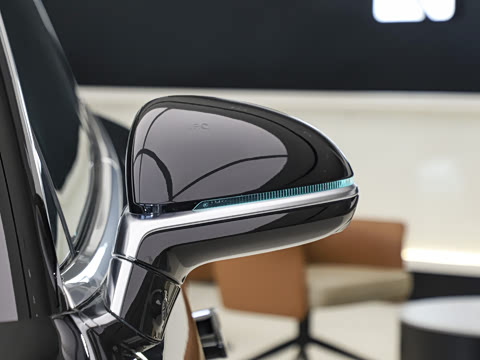 2025�� EV �����콢��