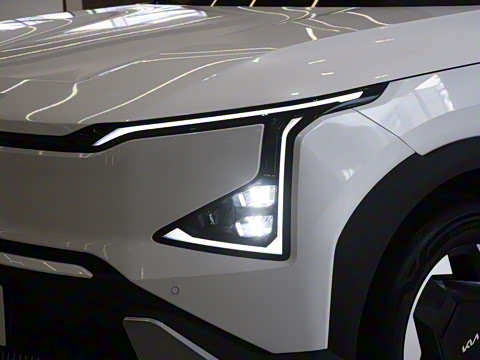 2025�� 530 Light