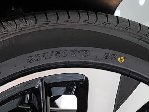 2026�� DM-i 220KM׿Խ��