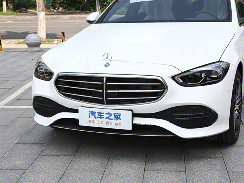 2025�� �Ŀ� C 260 L