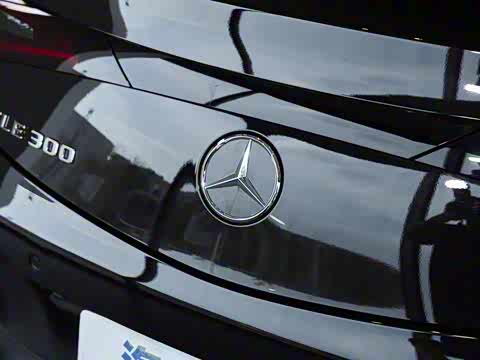 2025�� CLE 300 4MATIC �����ͽ��ܳ�