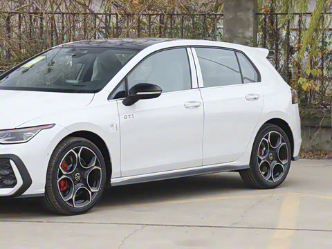 2026�� 380TSI DSG GTI