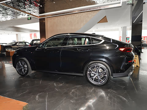 2026�� xDrive40i M�˶���װ