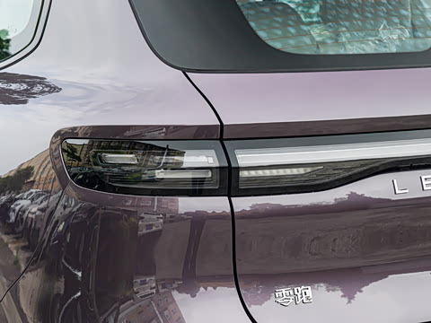 2027�� 610������